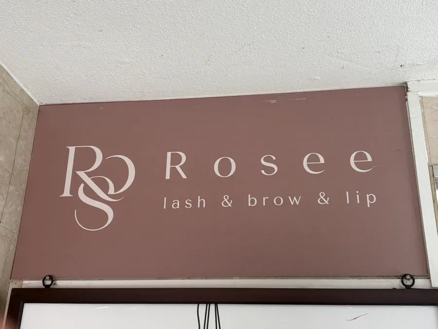 Rose Lash location and hours information