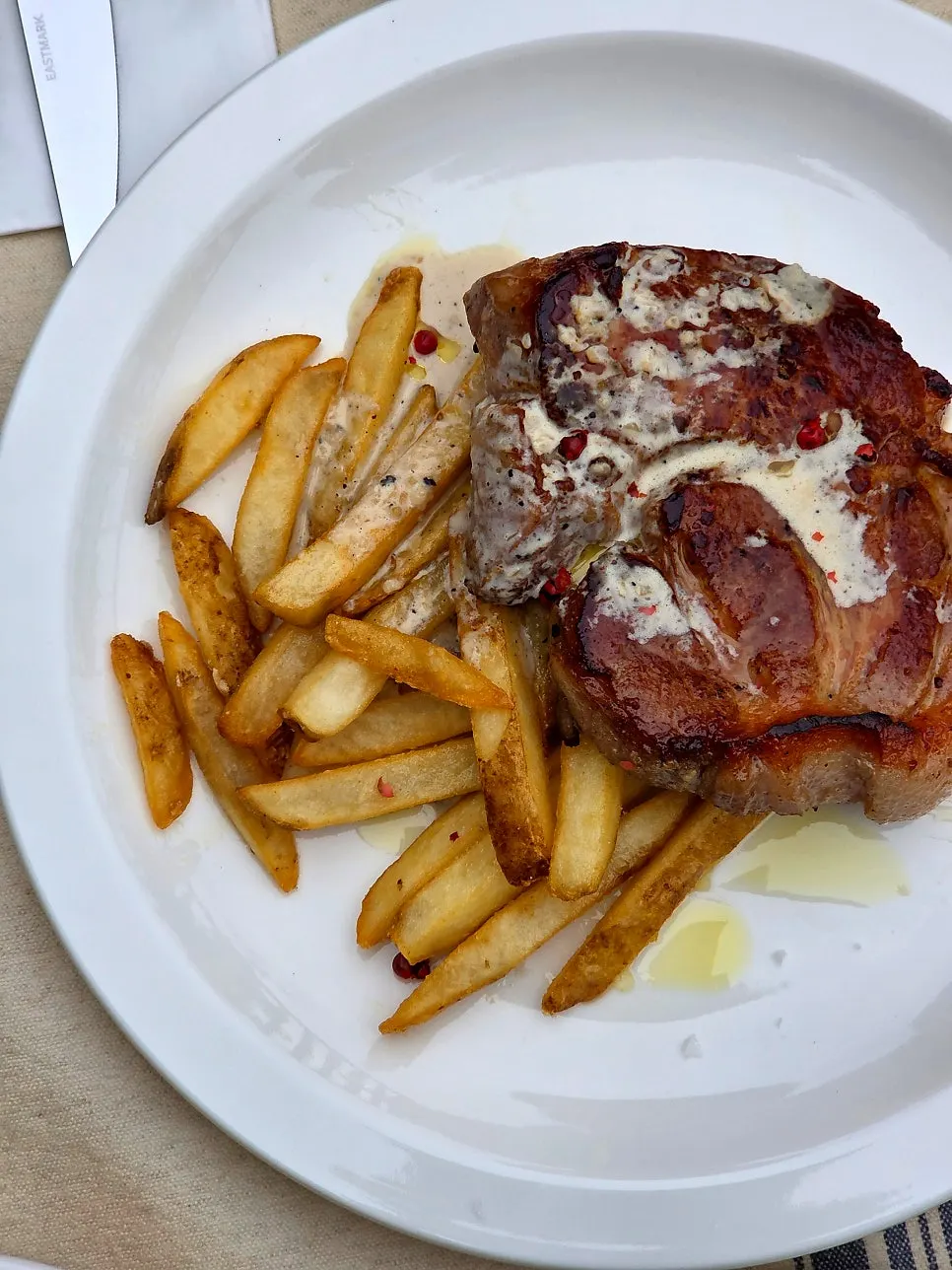 Sous-vide steak leher babi lokal Korea