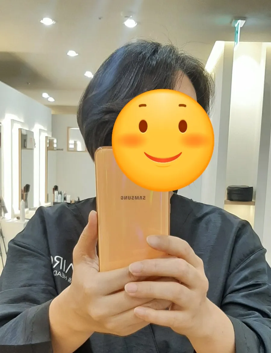 Mom's hairstyle after completing the scalp clinic
