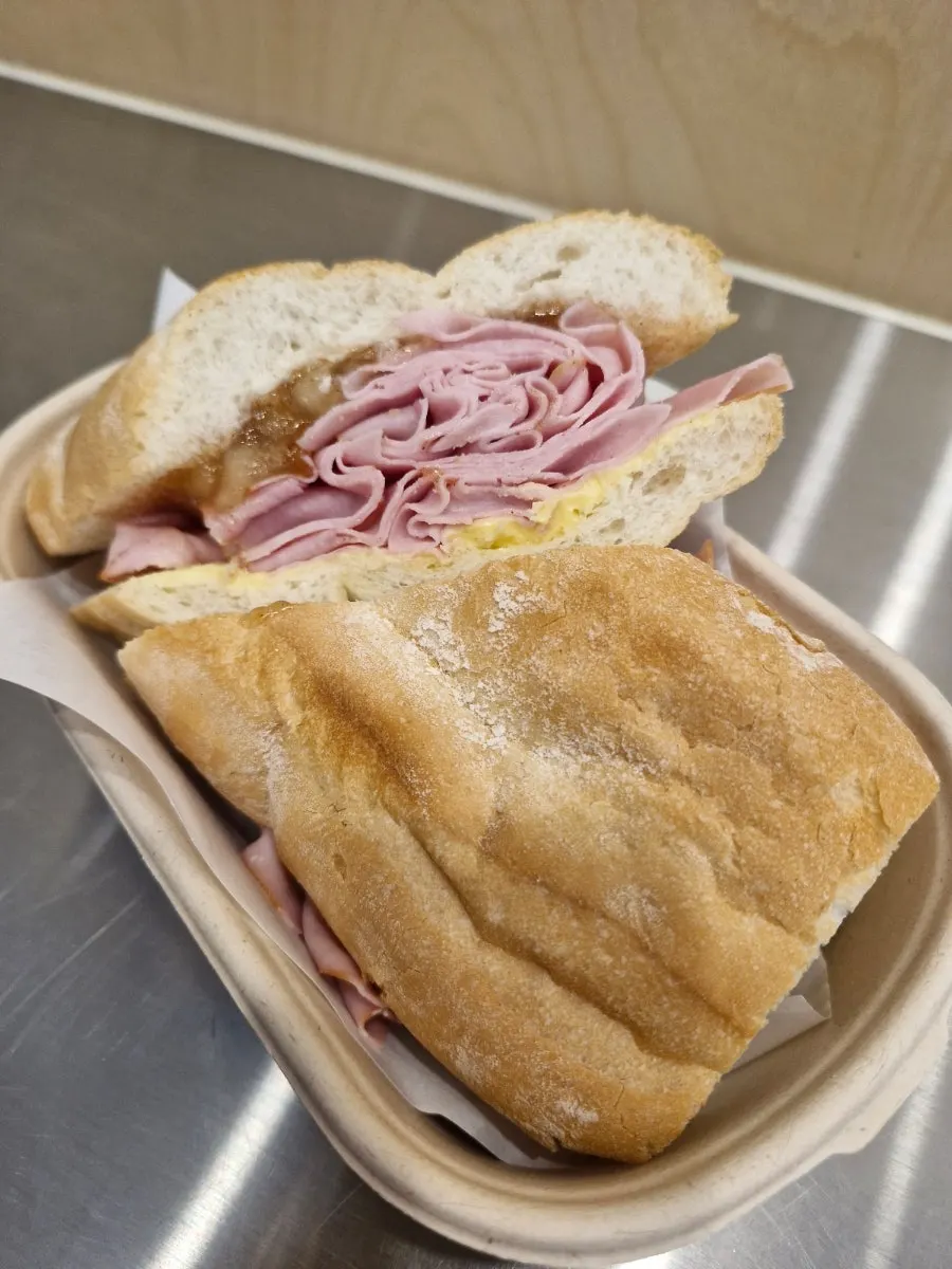 Apple jambon-beurre with apple jam