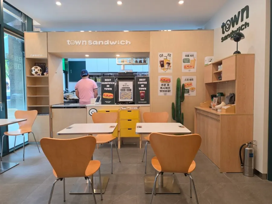 Bar table seating good for solo dining at Town Sandwich Jamsil Branch