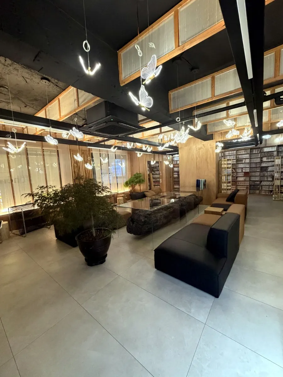 Second-floor retro game machine area