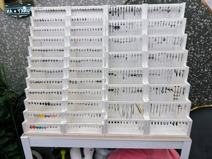 Piercing product types near Jamsil Station