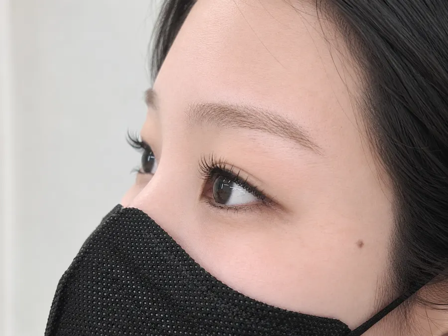 중앙 포인트 디자인 속눈썹 연장 애프터