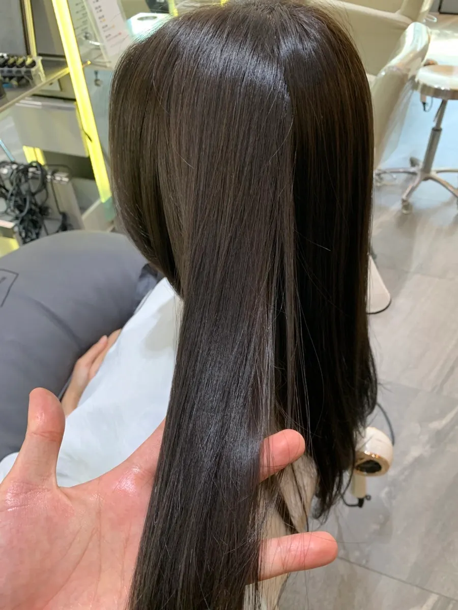 吹干完成的降色灰棕完成造型