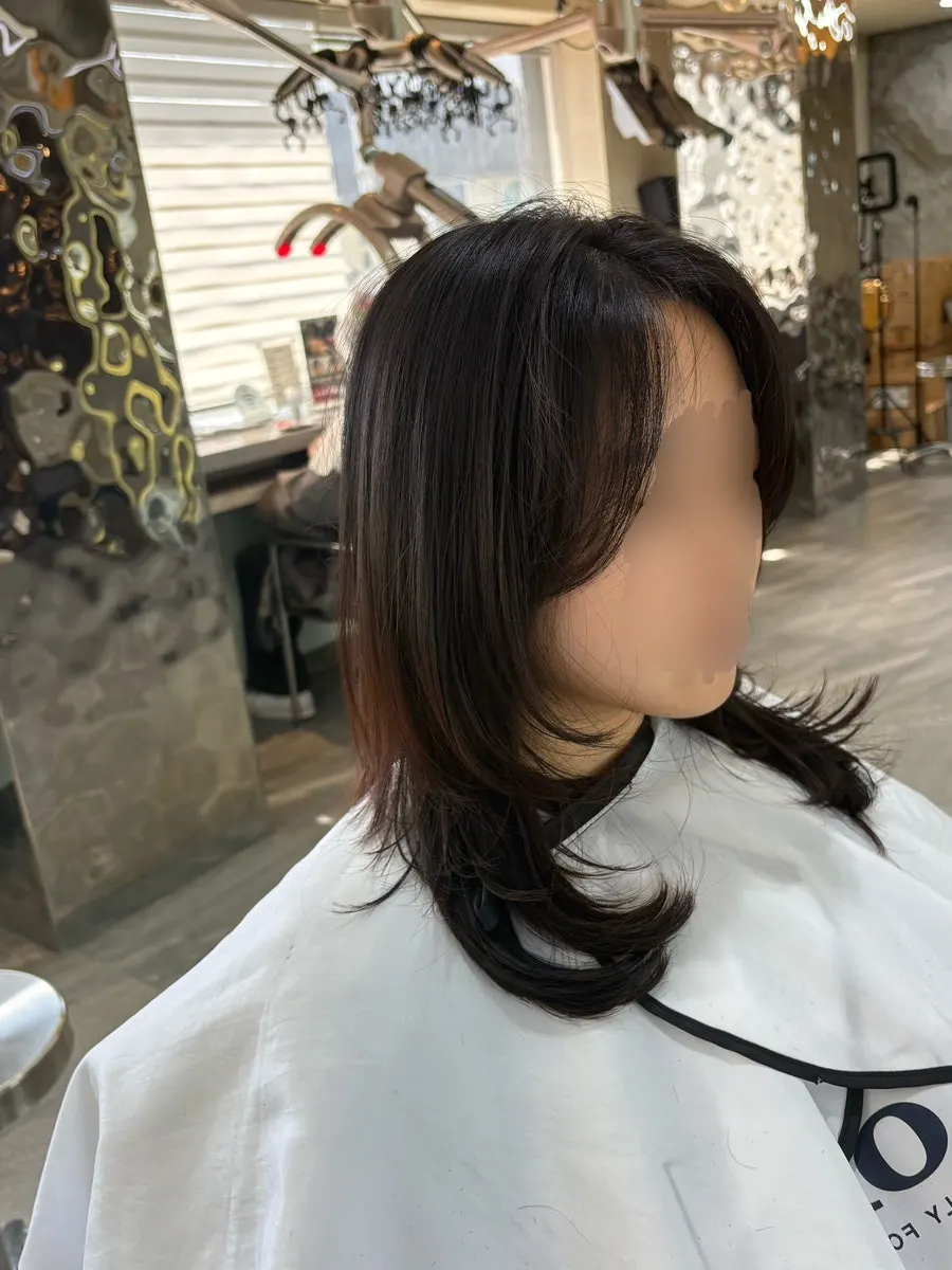 층을 살린 허쉬컷 측면 스타일