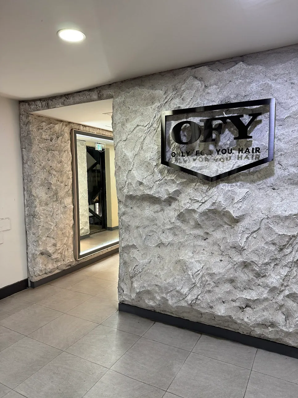 Exterior of Only For You Jamsilsaenae Branch near the Sincheon restaurant alley
