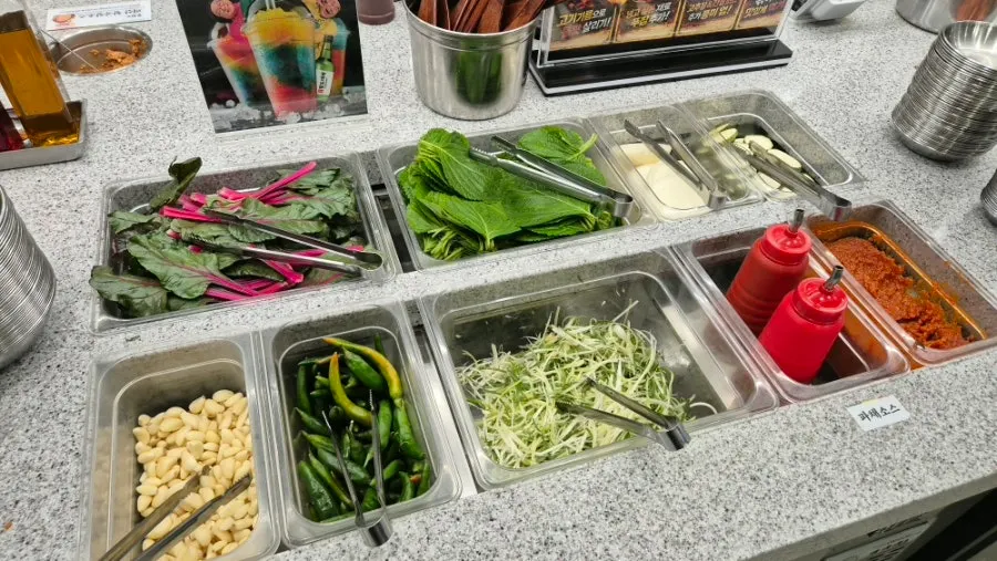 Vegetable corner of the self-serve bar with lettuce wraps