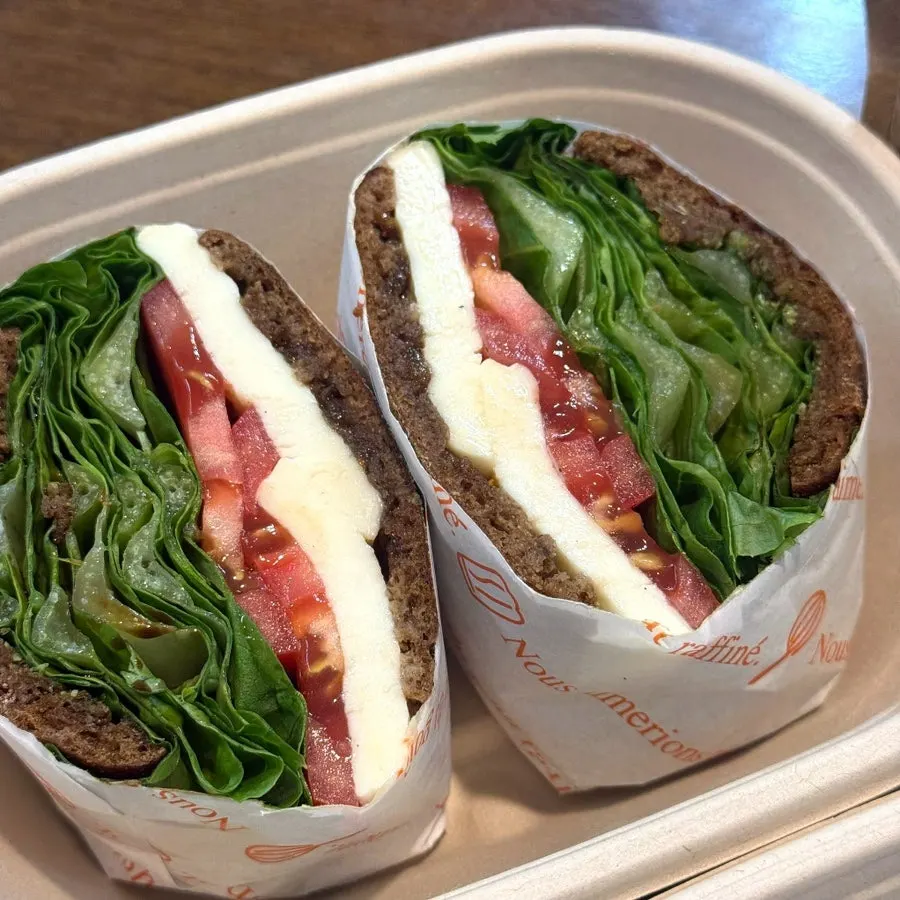 Caprese bun with fresh mozzarella cheese and tomato