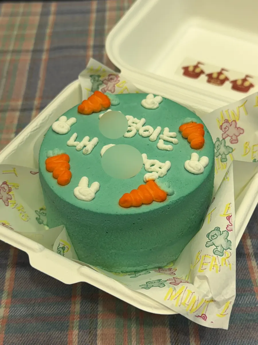 Lovely Lunchbox Cake No. 10 in rabbit design