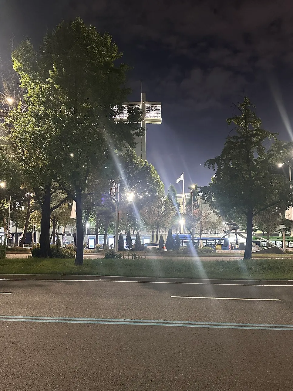Summer night view of Jamsil Stadium and the stands