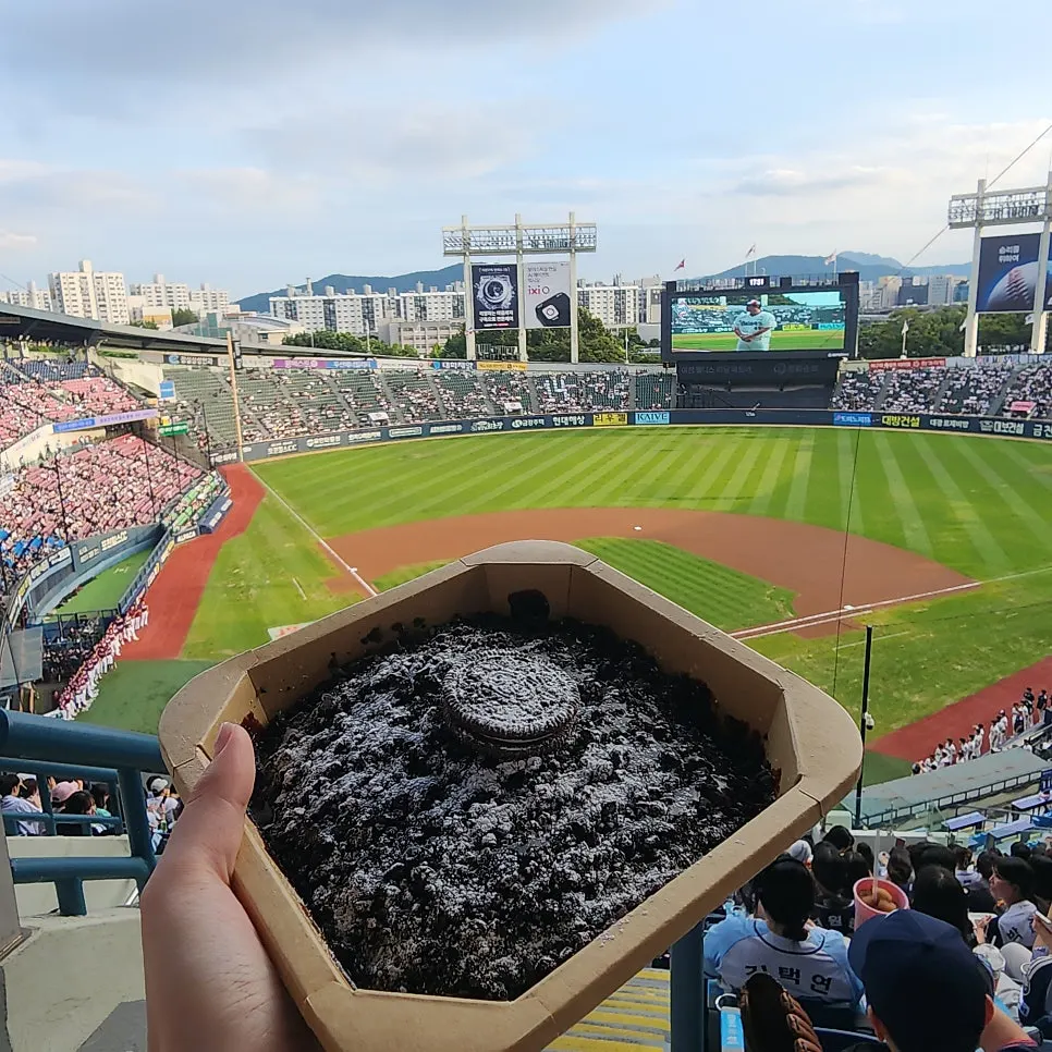 Chocolate Oreo bingsu topped with an Oreo cookie