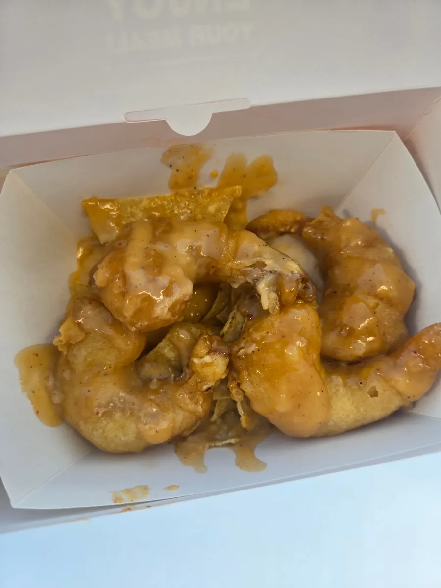 Station cream shrimp after cooling slightly