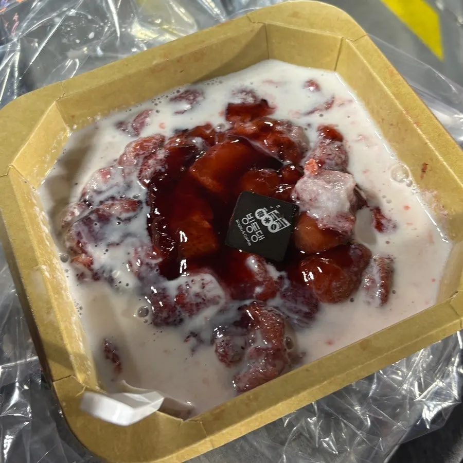 빙동댕 딸기빙수 한 컵