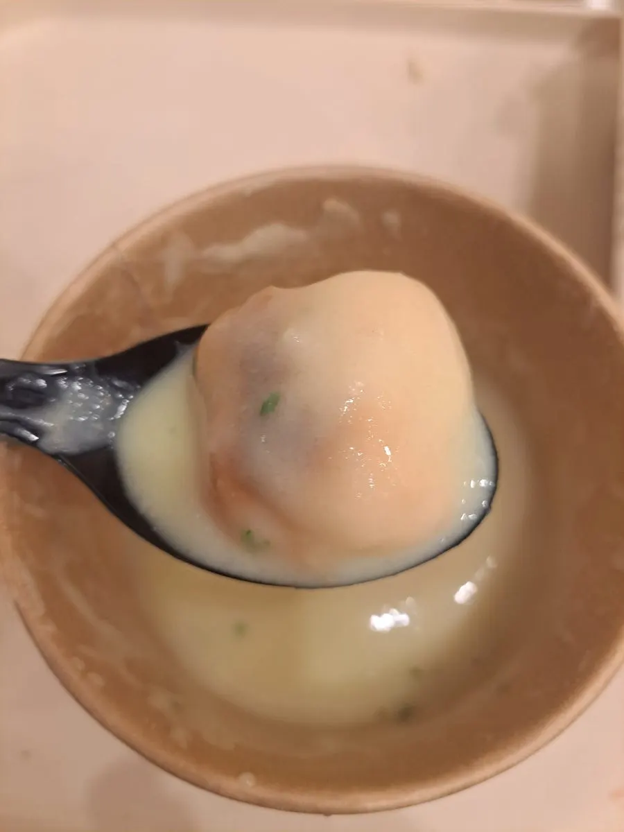스프에 재워 먹는 빵