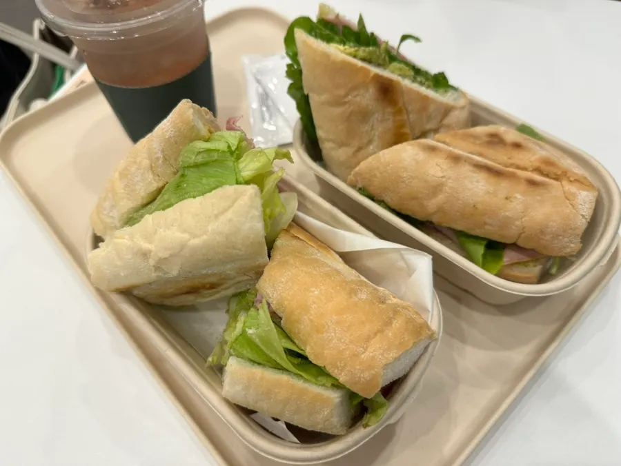 Two sandwiches out about 10 minutes after ordering