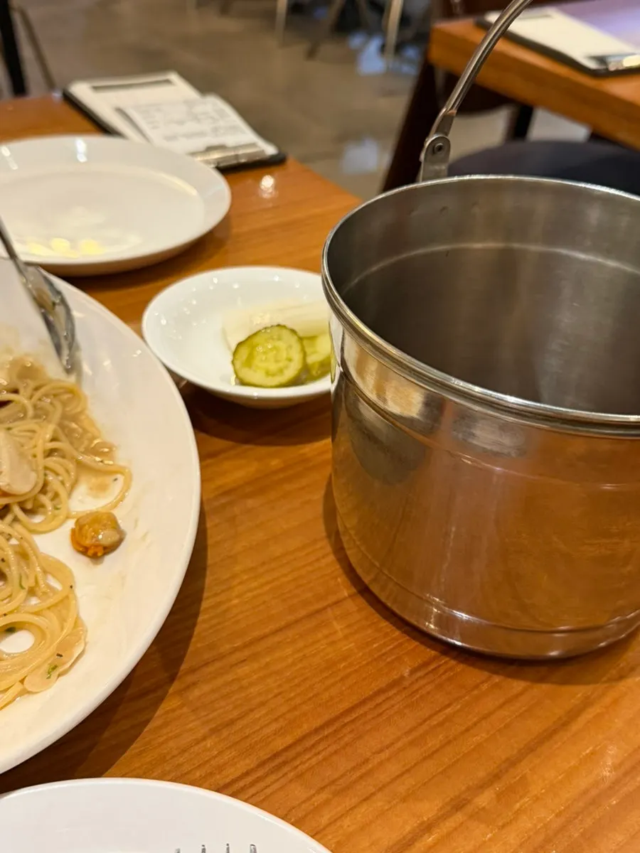 조개껍질을 버리는 별도 통