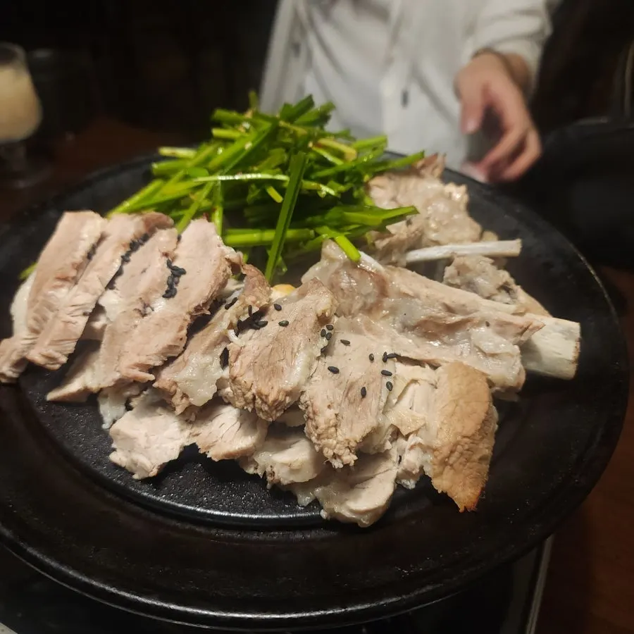 Korean bar food served at Jojomomo
