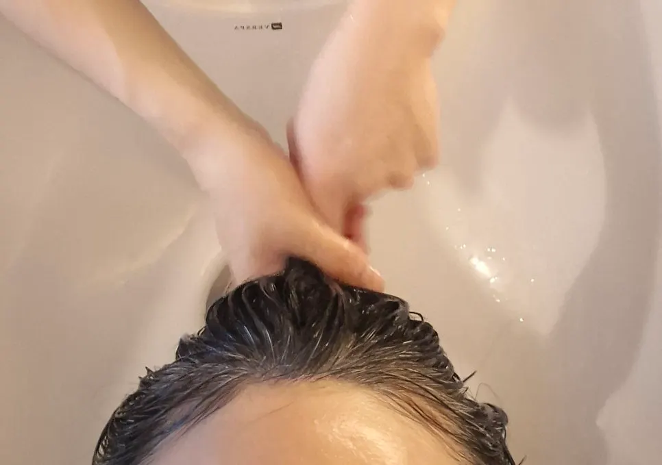 제품 도포 후 스팀 대기 모습