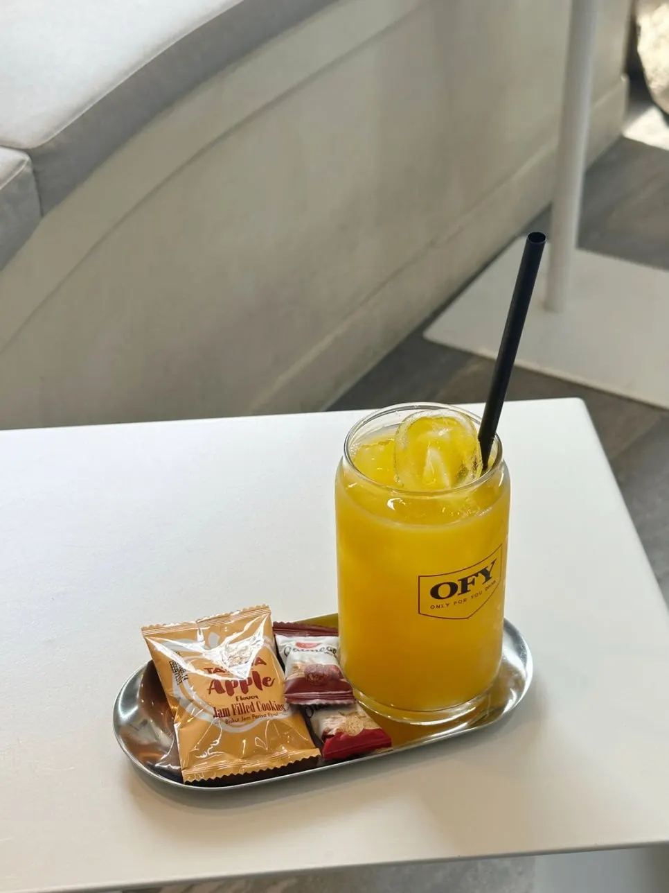 Juice and snacks served during the salon appointment