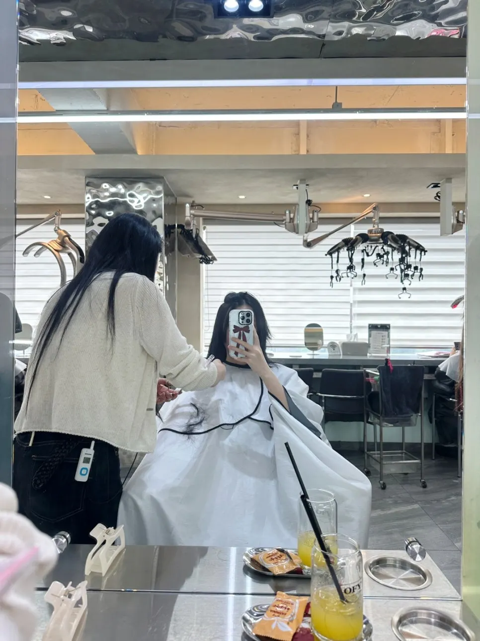 Shampoo process in a massage chair