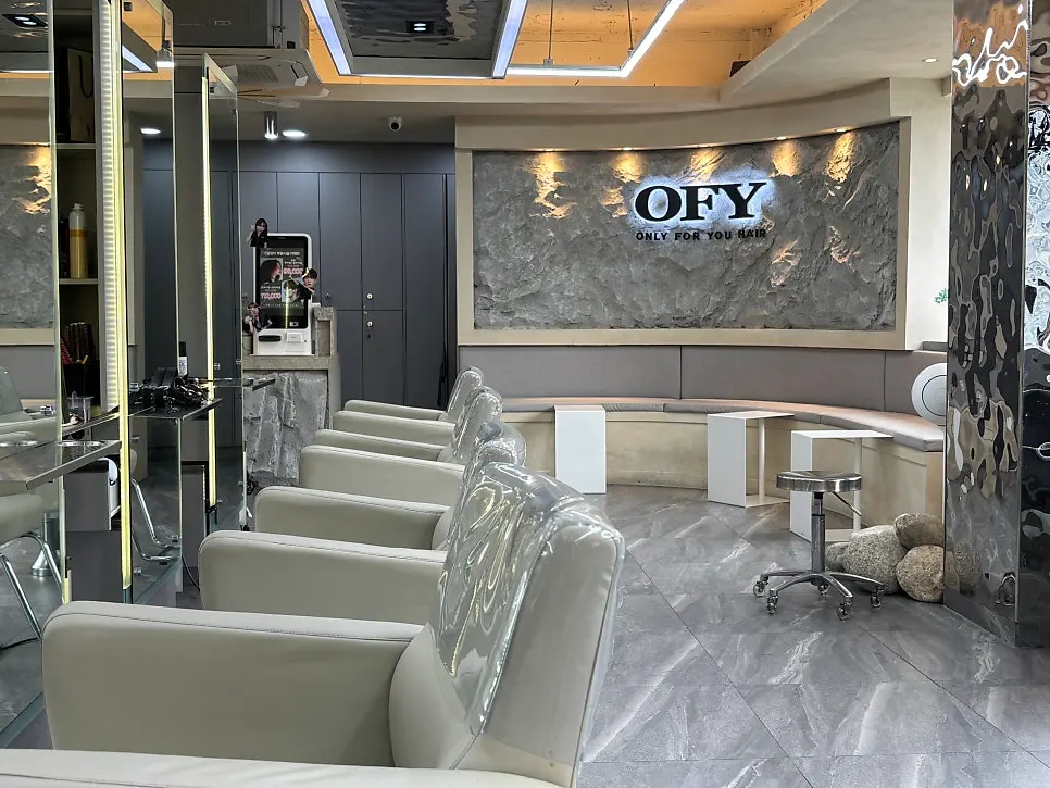 Spacious, stylish salon interior