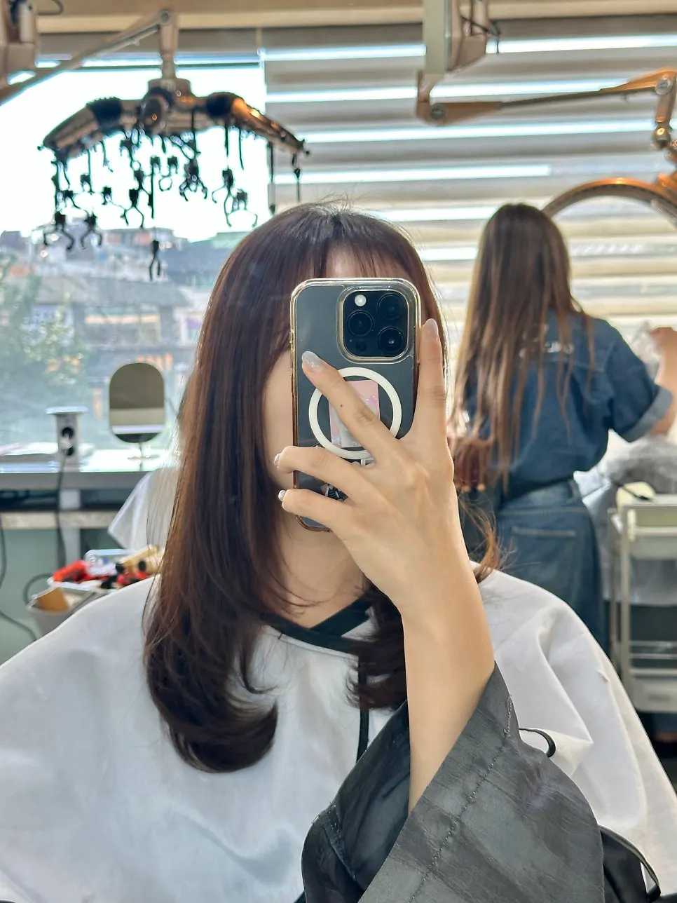Calmer hair texture after the hair clinic treatment