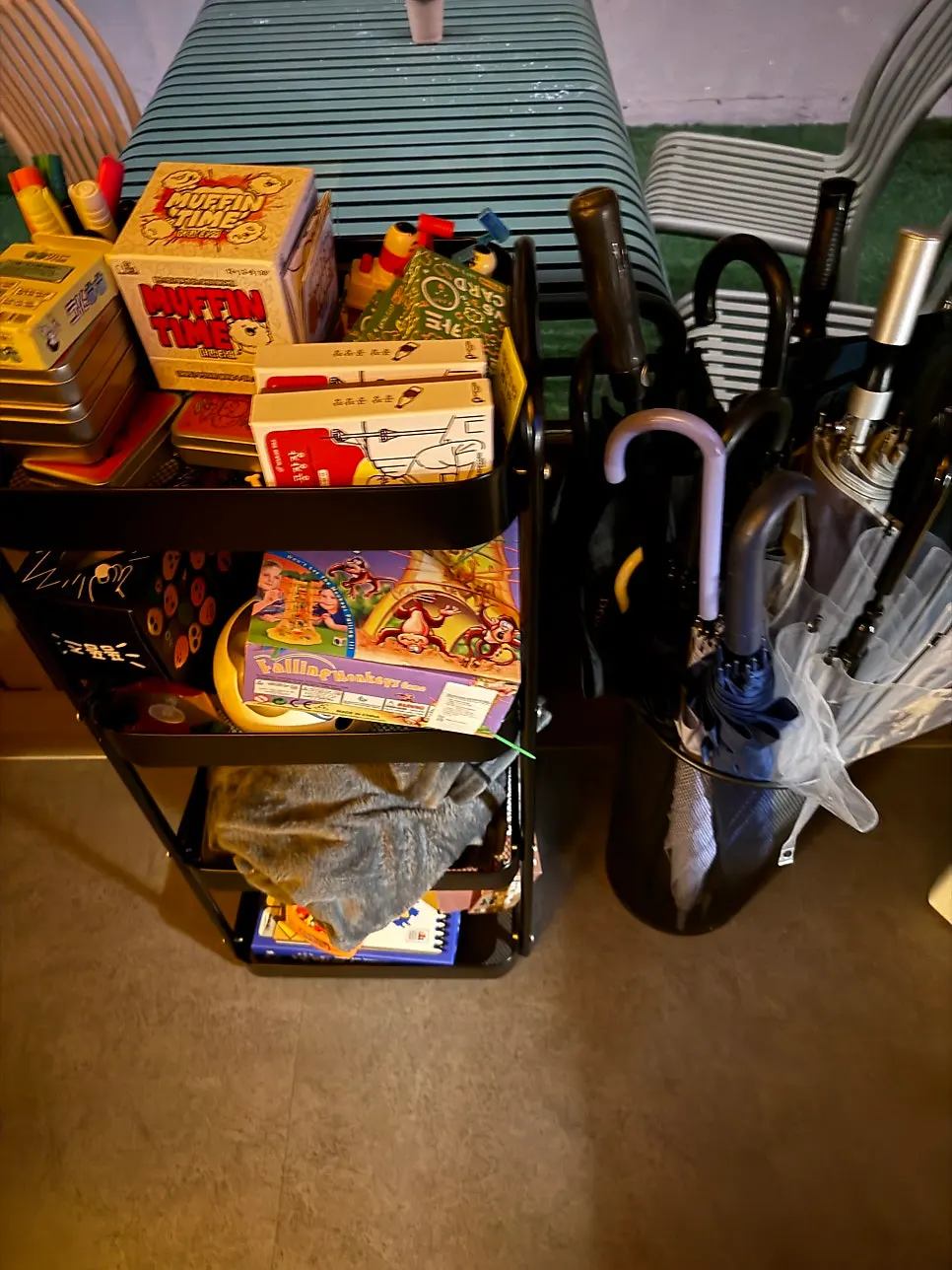 Bar table at Yahwa Jamsilsaenae Branch