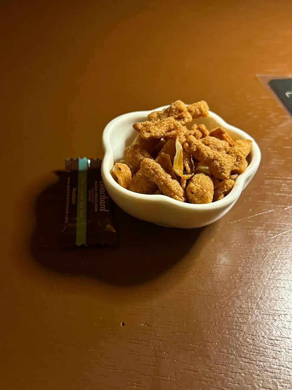 Complimentary snack and cocktails