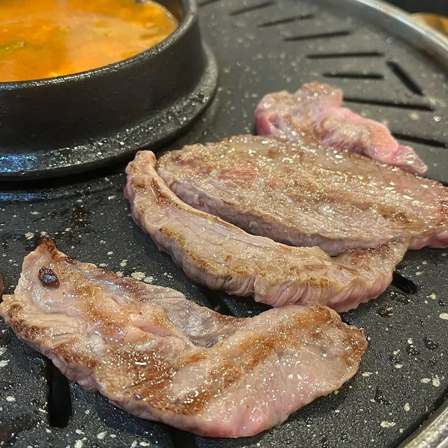 Beef meal at Ilbeonji Jeongyuk Sikdang