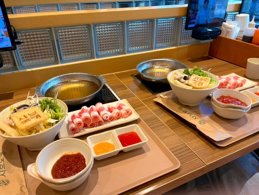Assorted vegetable platter and beef belly set