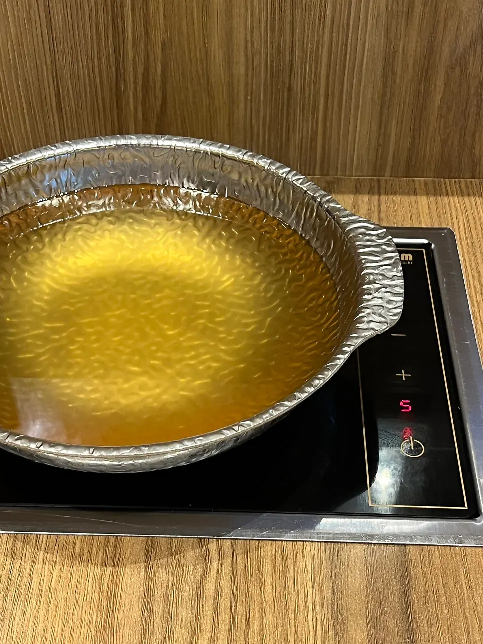 Basic shabu and tomato shabu order selections