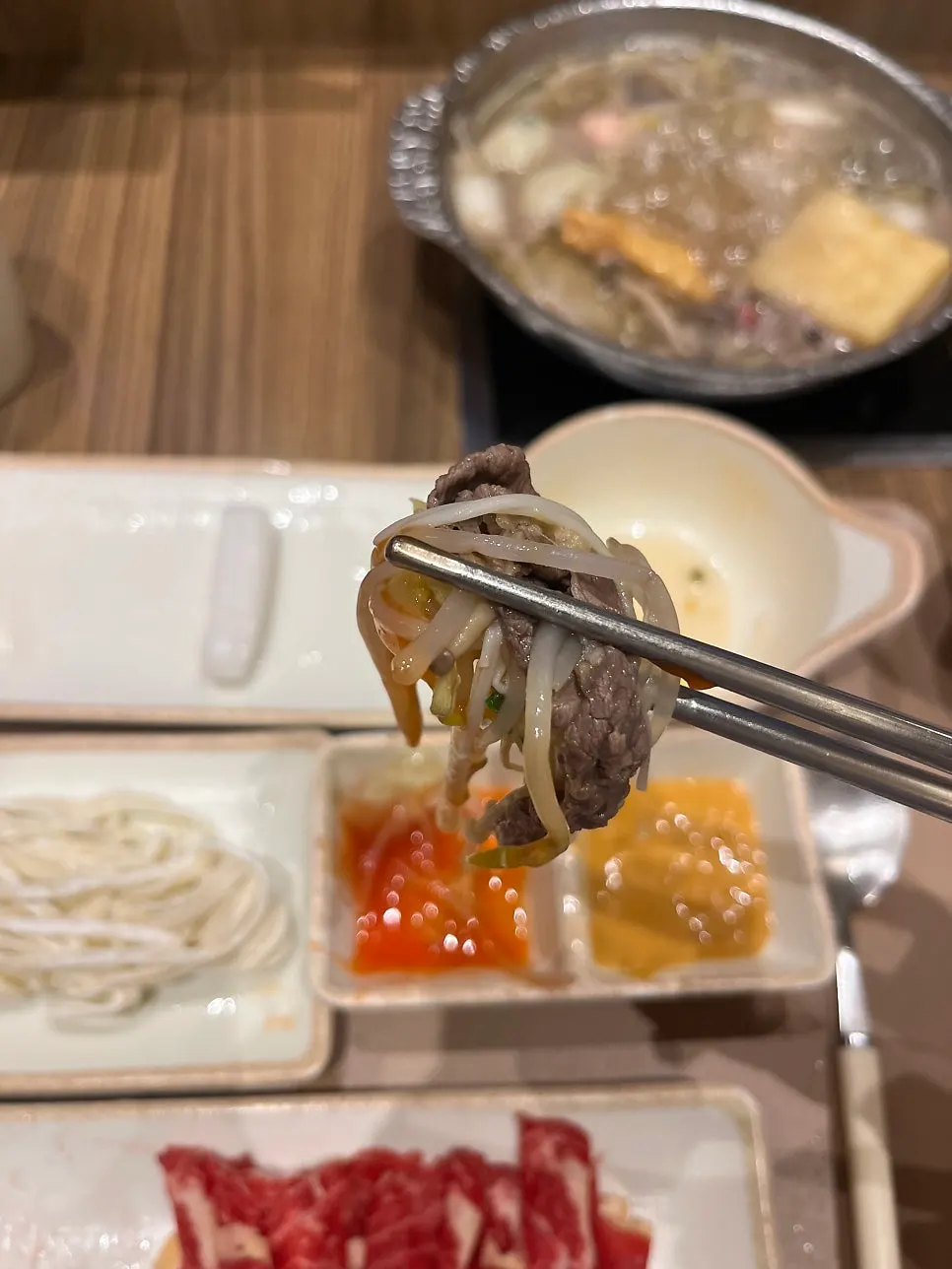 Basic shabu-shabu boiling vigorously