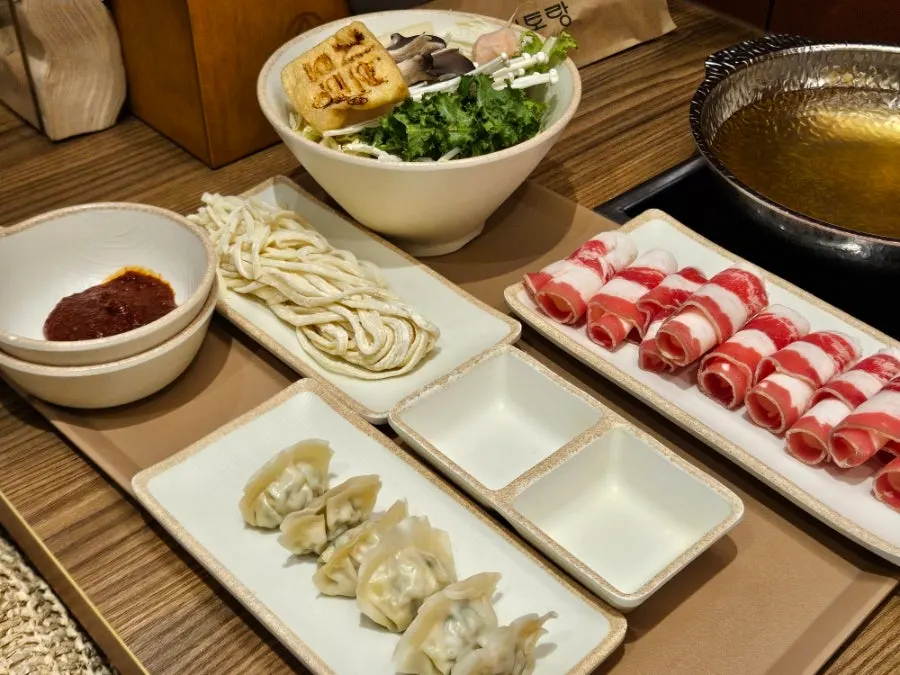 Spicy-broth beef belly shabu-shabu set