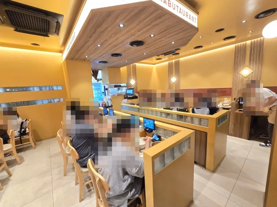 샤브토랑 장안직영점 내부 공간