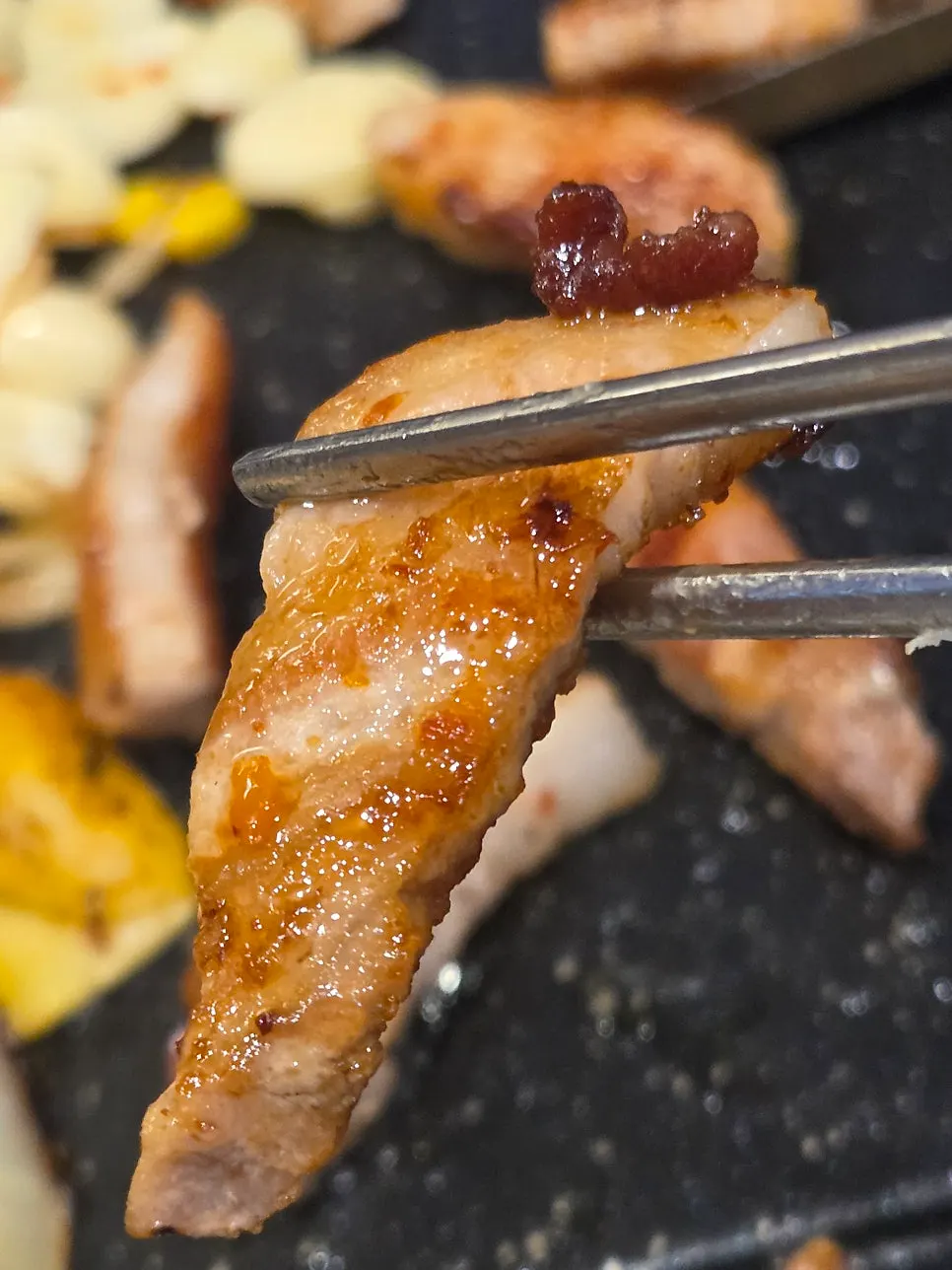Golden-grilled kimchi samgyeopsal