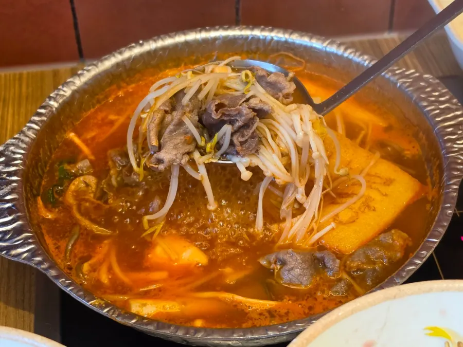 Beef and vegetables cooked in the spicy broth