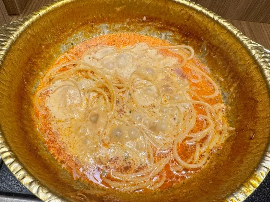 Creamy pasta boiled in the leftover shabu-shabu broth
