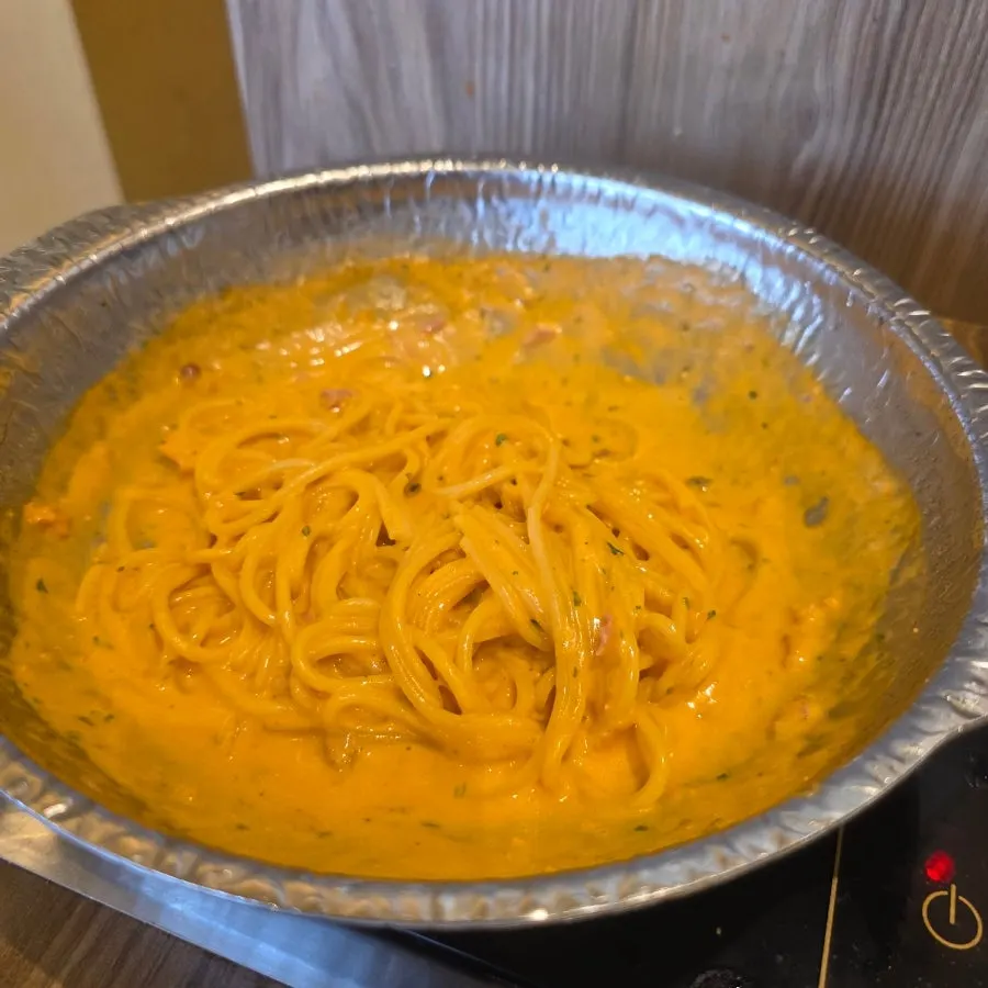 The finished rosé pasta