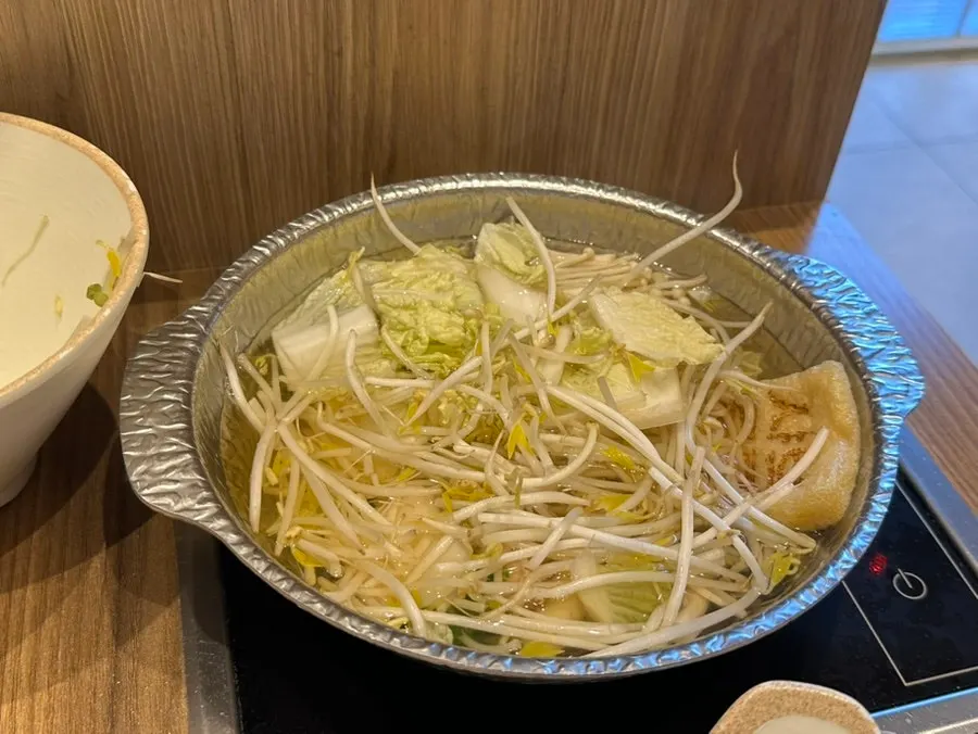 Basic setup of Shabu Torang shabu and sukiyaki