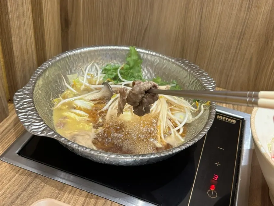 Added vegetables and shabu-shabu ingredients