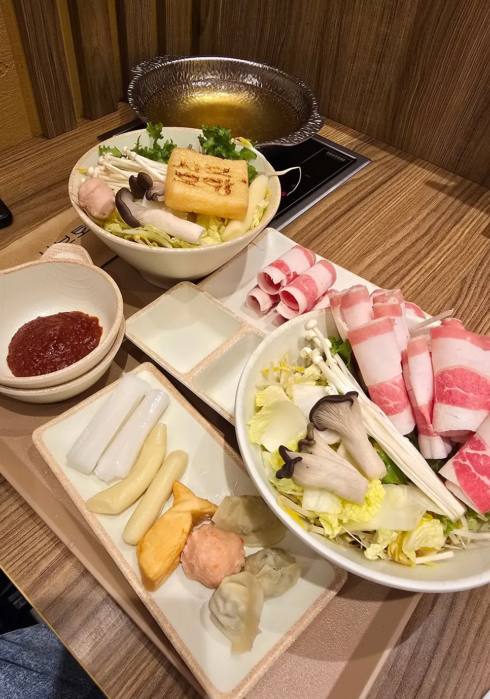 Spicy shabu-shabu with added beef belly