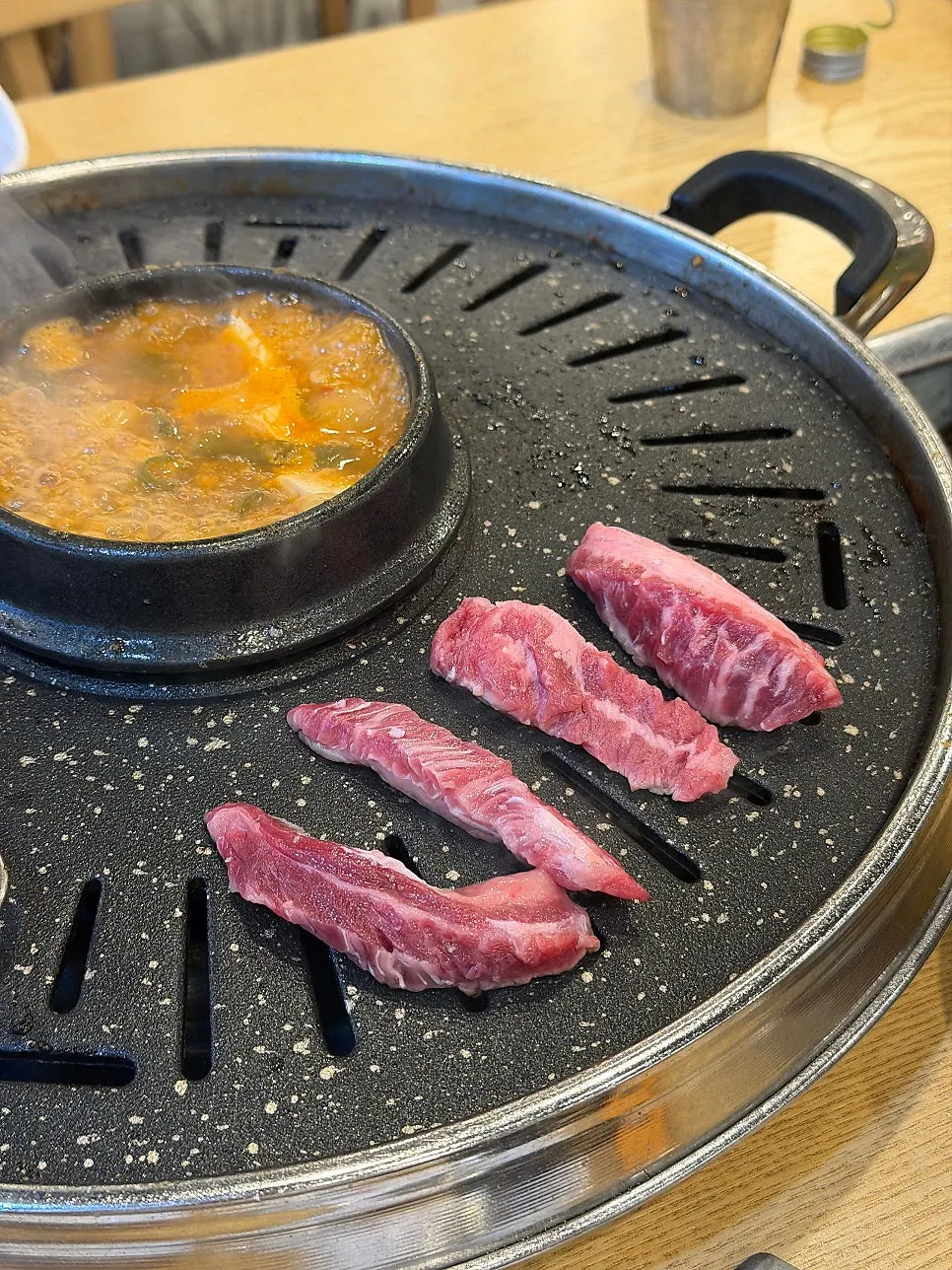 Grilled chuck flap and sirloin