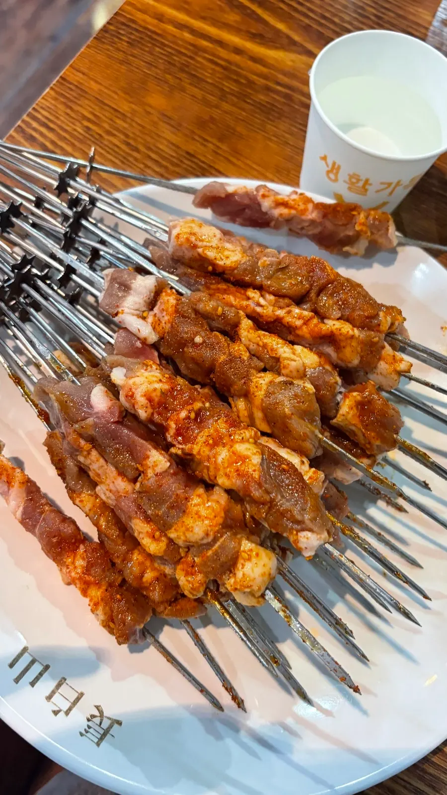 Menu board listing daoxiaomian and stir-fried dishes