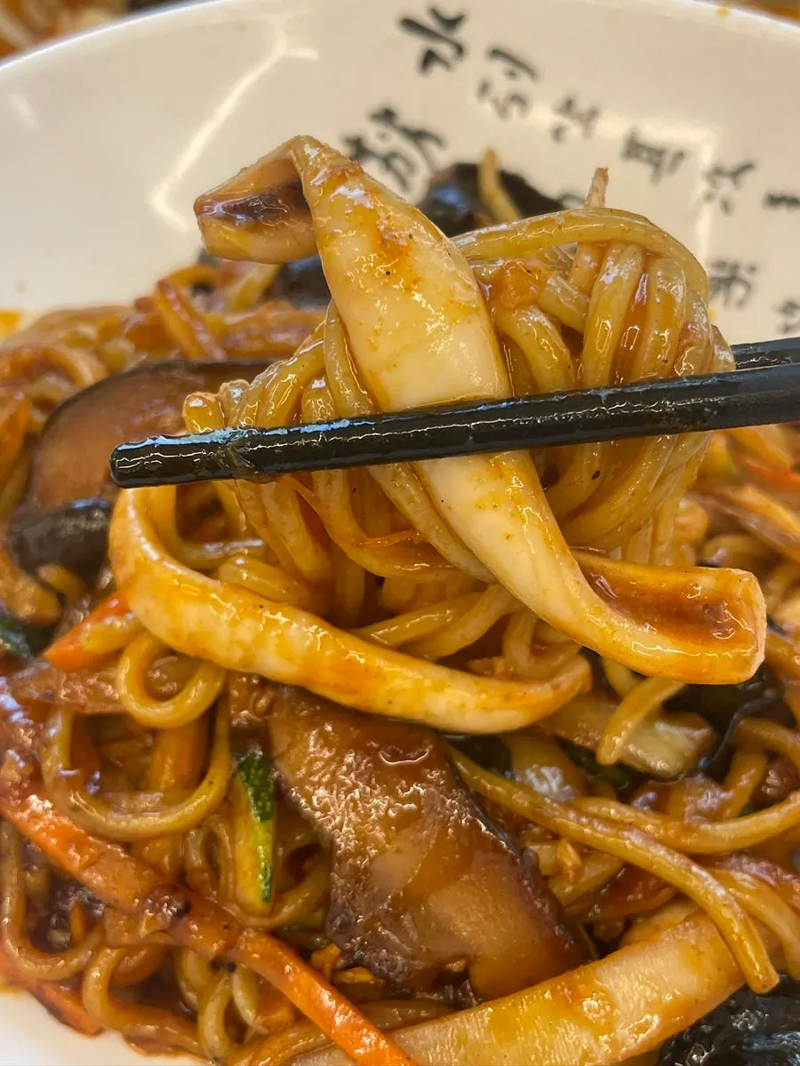 Jangchunhyang's stir-fried jjamppong without broth