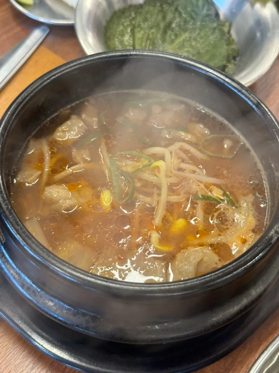 다양한 소고기 부위 구이 접시