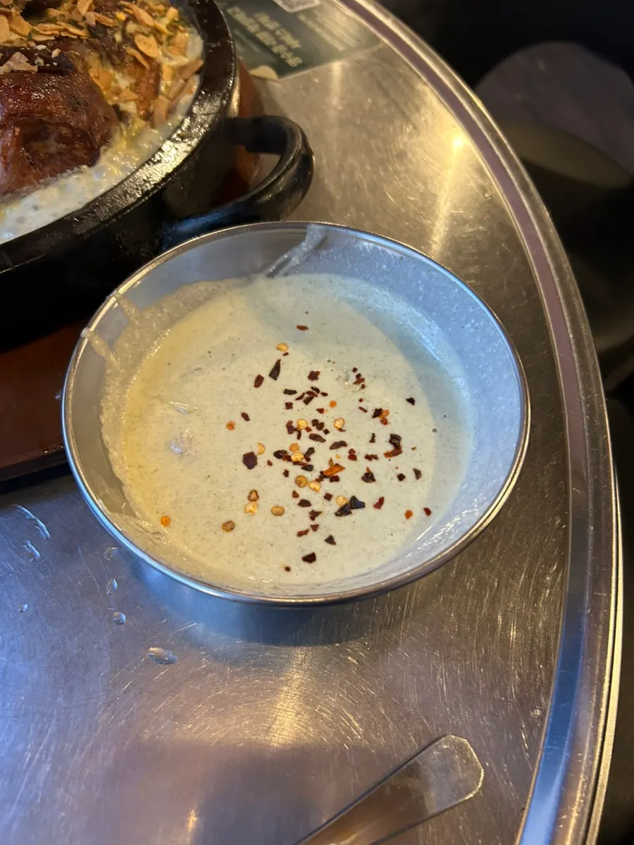 Pasta noodles added to the cheongyang cream chicken