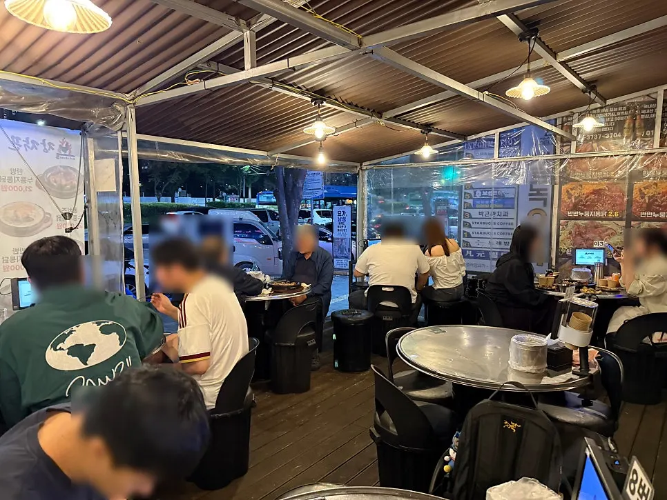 단대오거리역 근처 장작꾼 본점 입구