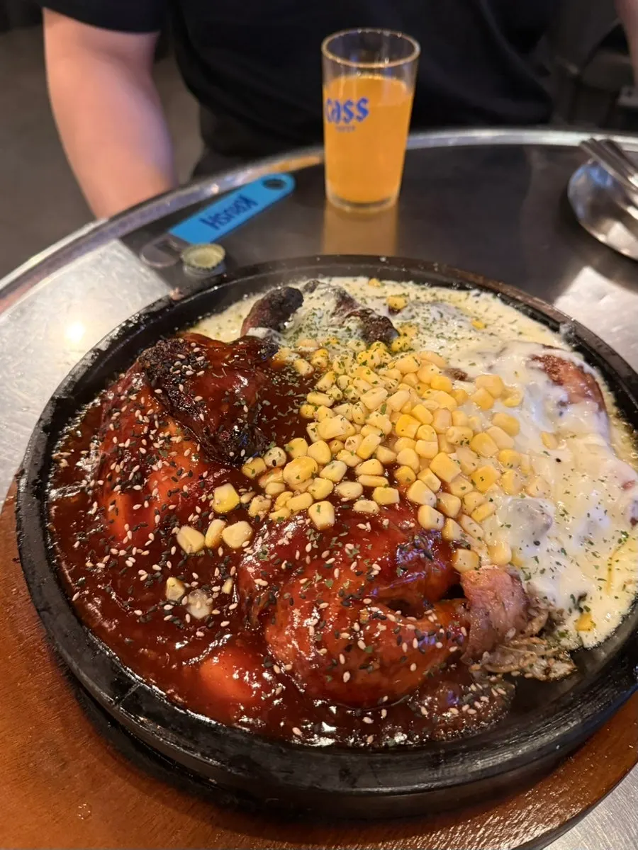 Self-serve bar for refilling chicken radish