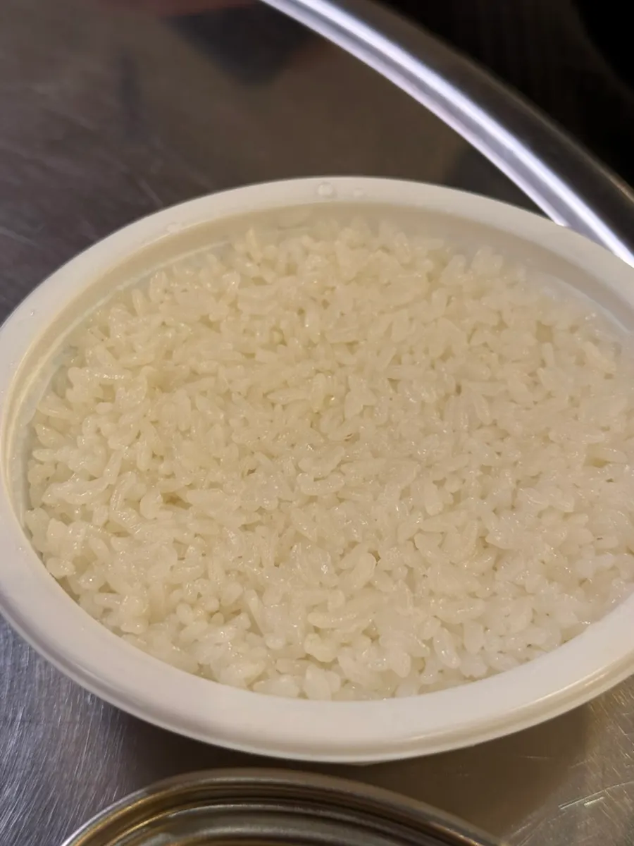 통닭 아래 깔린 누룽지